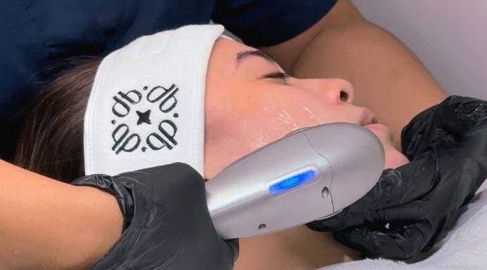 Skin tightening treatment at D&B Medical Group